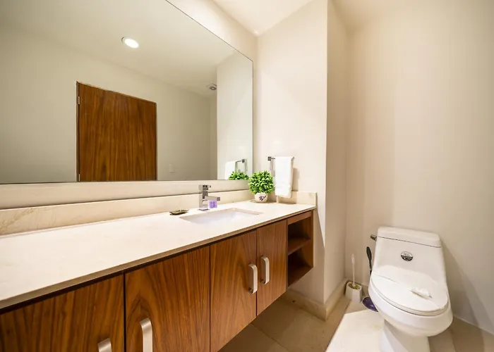 Terrazas 38th St - 2BR w Private Jacuzzi Playa del Carmen