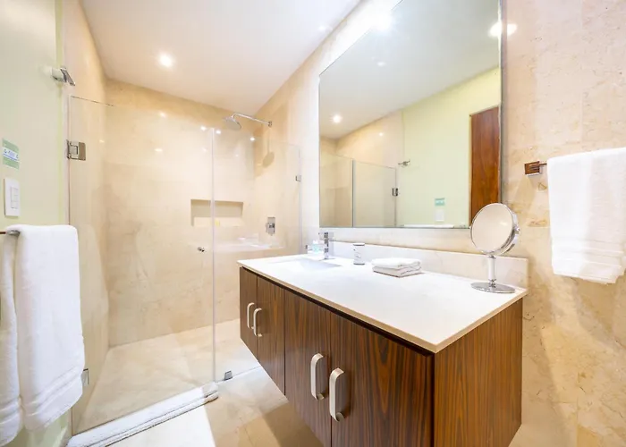 Apartament Terrazas 38th St - 2BR w Private Jacuzzi *